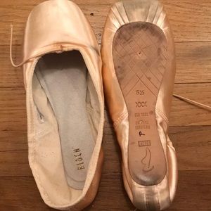 Bloch European Balance Pointe Shoes